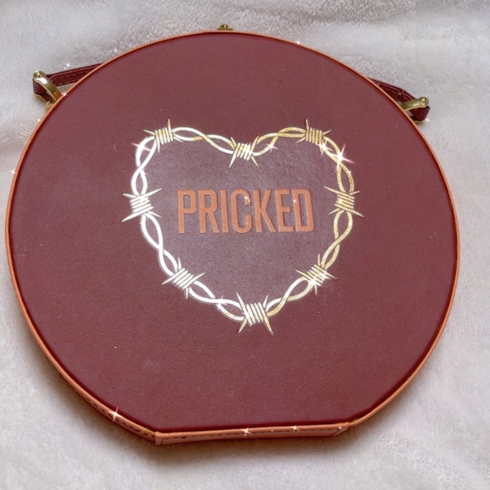 Pricked palette 🎨 jeffree star eyeshadow